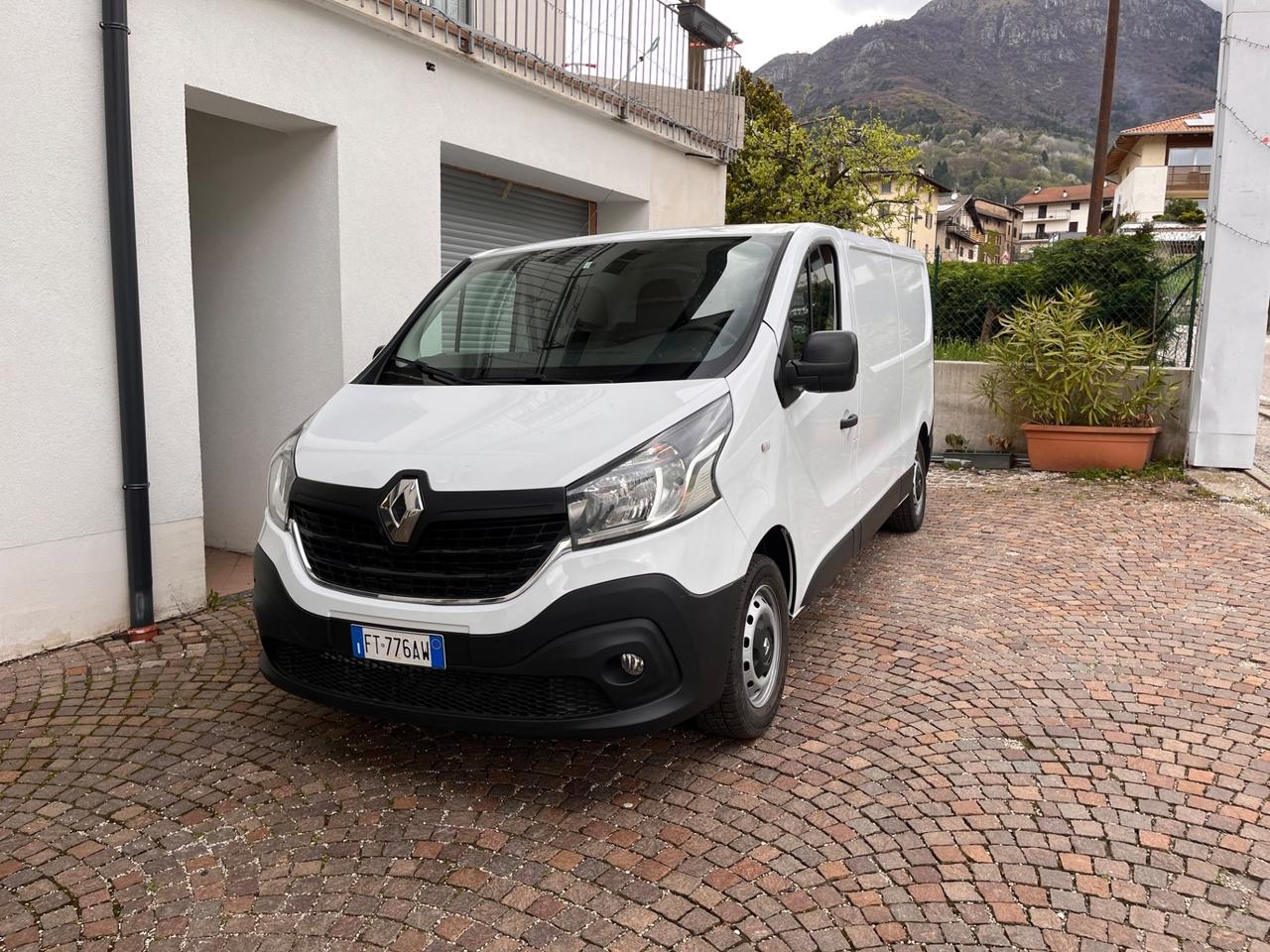 Renault Trafic T27 1.6 dCi 125CV S&S PC-TN Zen