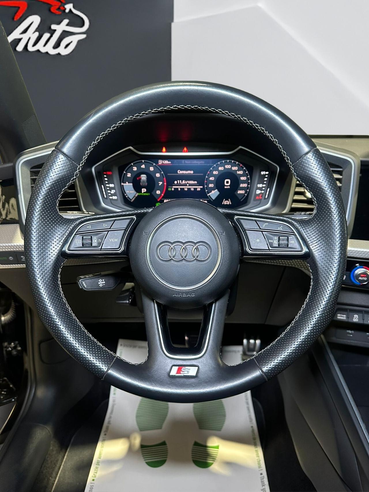 Audi A1 citycarver 1.5 35 TFSI S tronic Identity Contrast