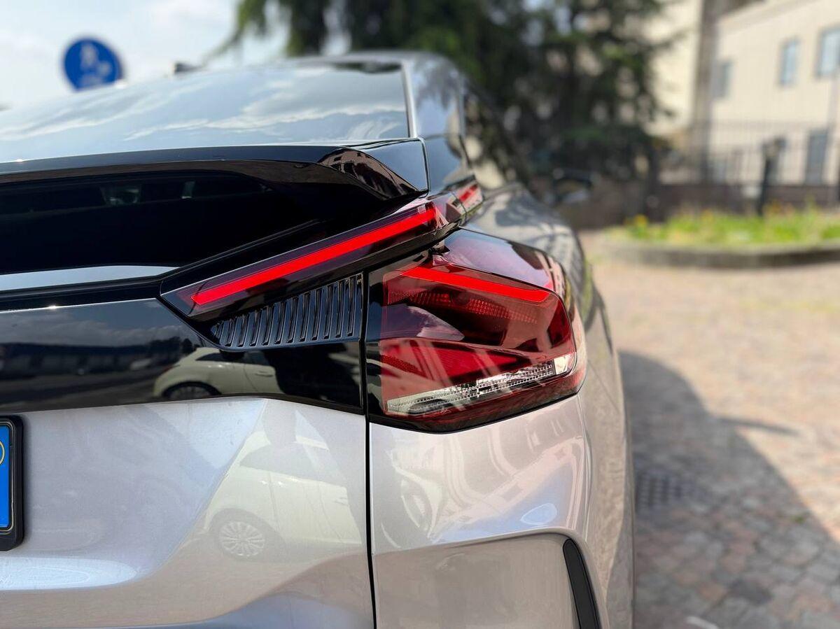 Citroen C4 1.2 puretech Shine s&s 130cv CINGHIA SOSTITUITA