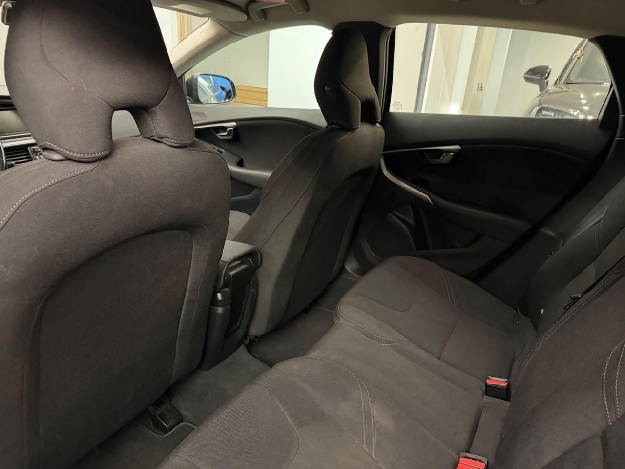 Volvo V40 D2 1.6 Summum