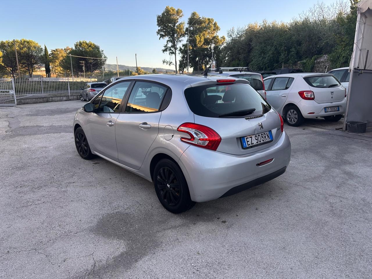 Peugeot 208 PureTech 82 5 porte Allure