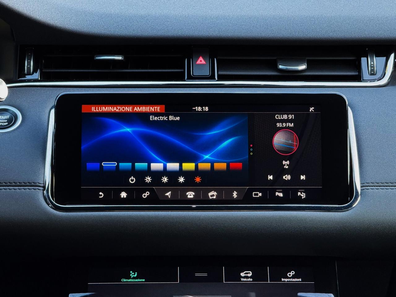 Range Rover Evoque 2.0d i4 MHEV R-Dynamic SE 150CV