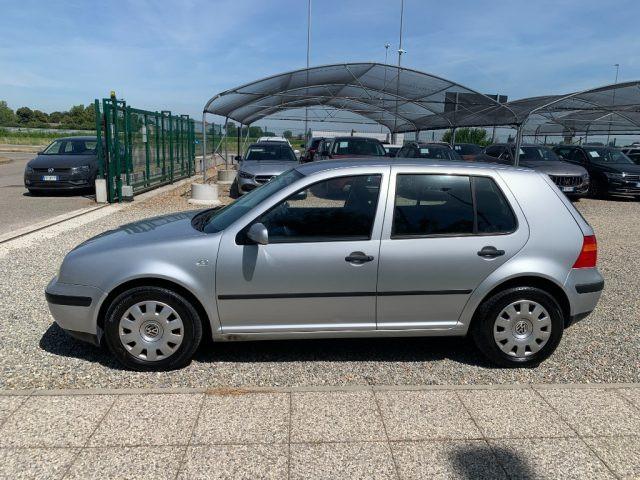 VOLKSWAGEN Golf 1.6 16V cat 5 porte Highline