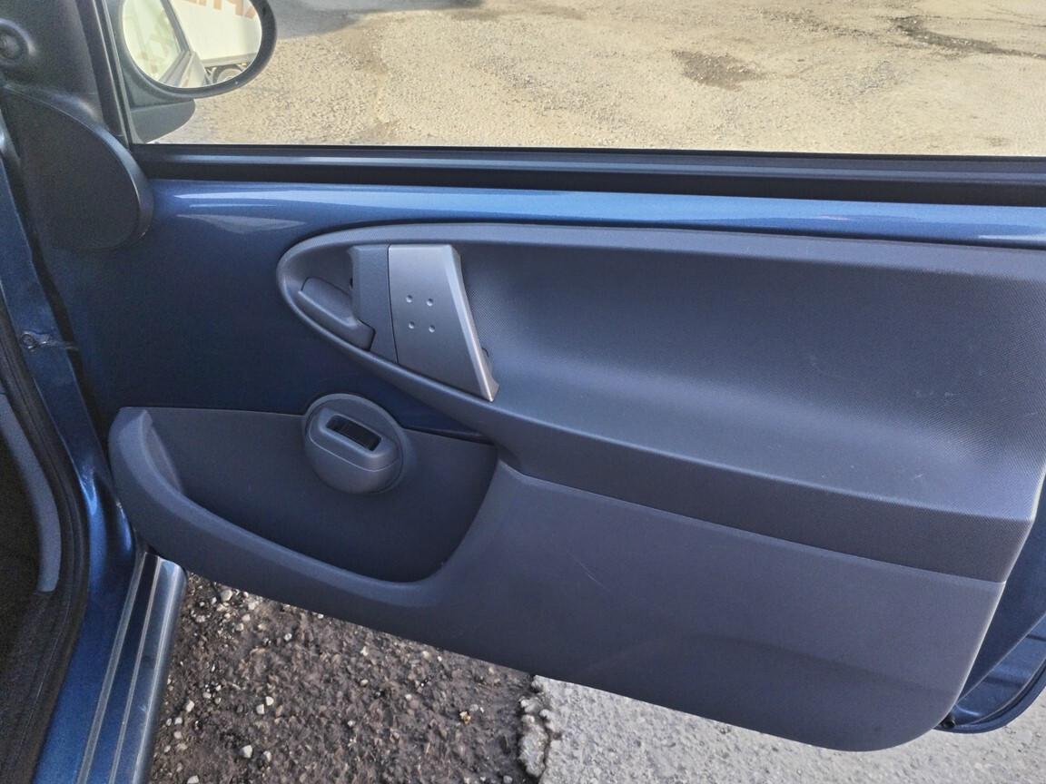 TOYOTA AYGO 1.0 VVT 3 P 167000KM 2009 CONSEGNA TAGLIANDATA