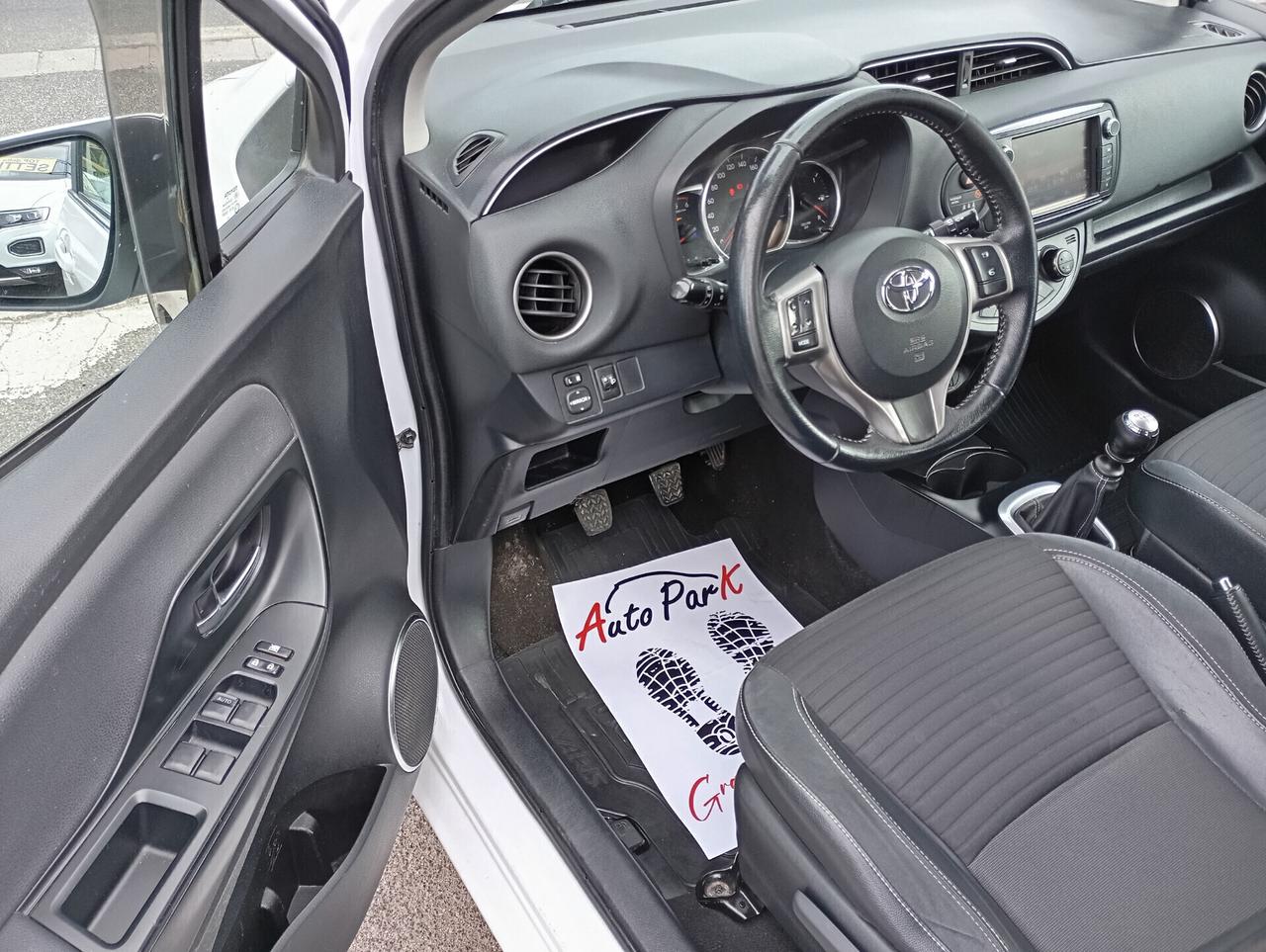 Toyota Yaris 5P 1.4 D-4D Lounge
