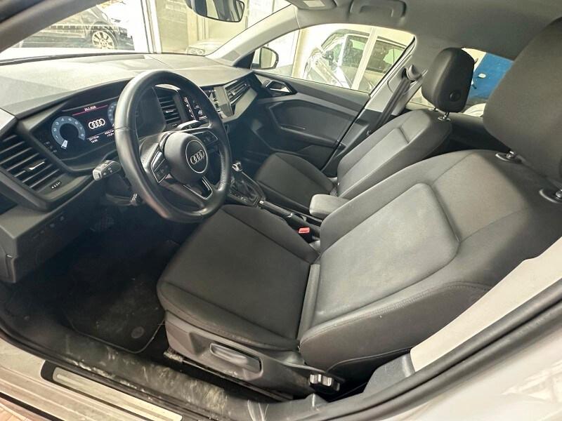 AUDI A1 2ª serie A1 citycarver 30 TFSI S troni...