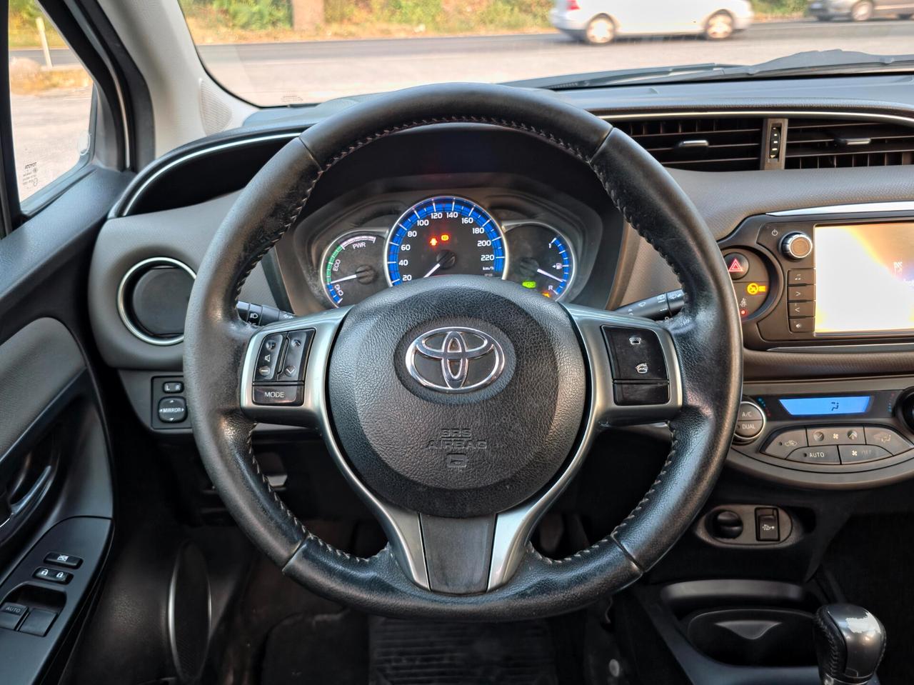 Toyota Yaris 1.5 Hybrid 5 porte Active E6B Automatico NEO 2016