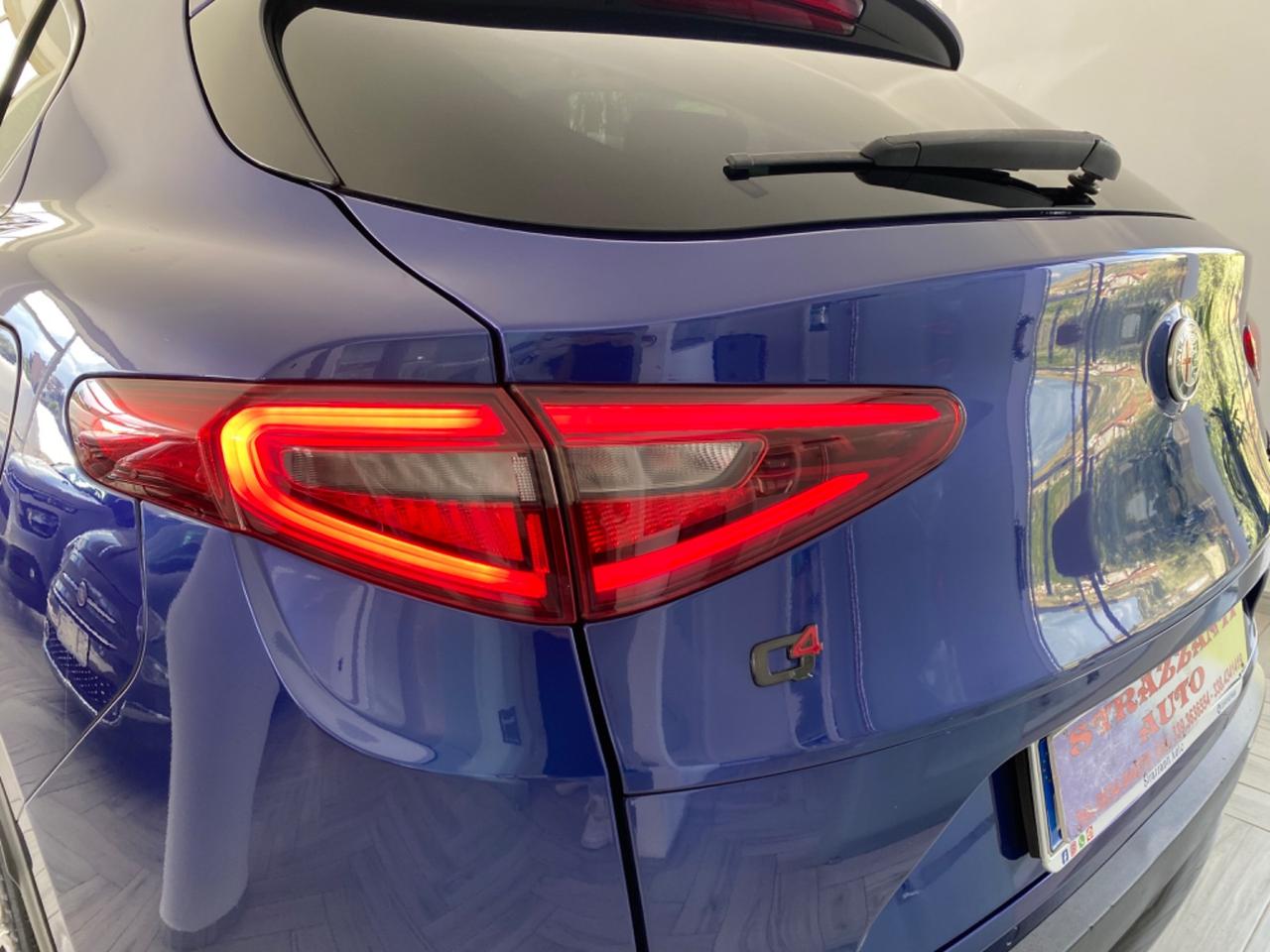 Alfa Romeo Stelvio 2.2TurboD Q4 SPRINT R20/BLACK2021