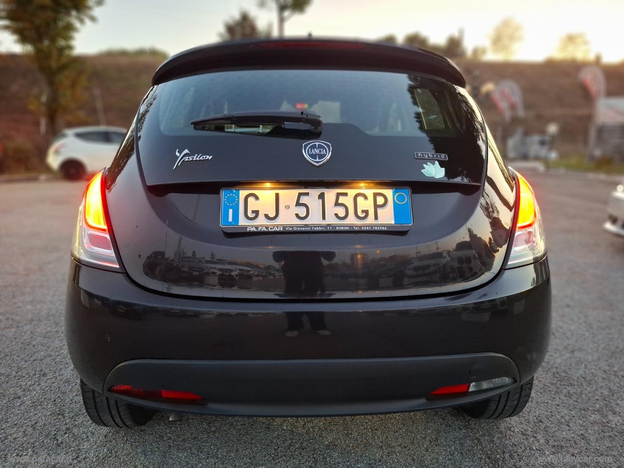 LANCIA Ypsilon 1.0 FireFly 5p.S&S Hybrid Silver