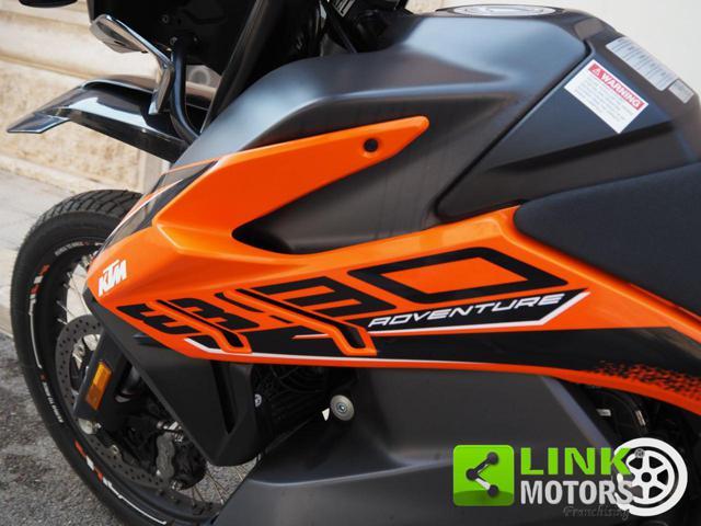 KTM 890 Adventure *? 129,00 al mese*