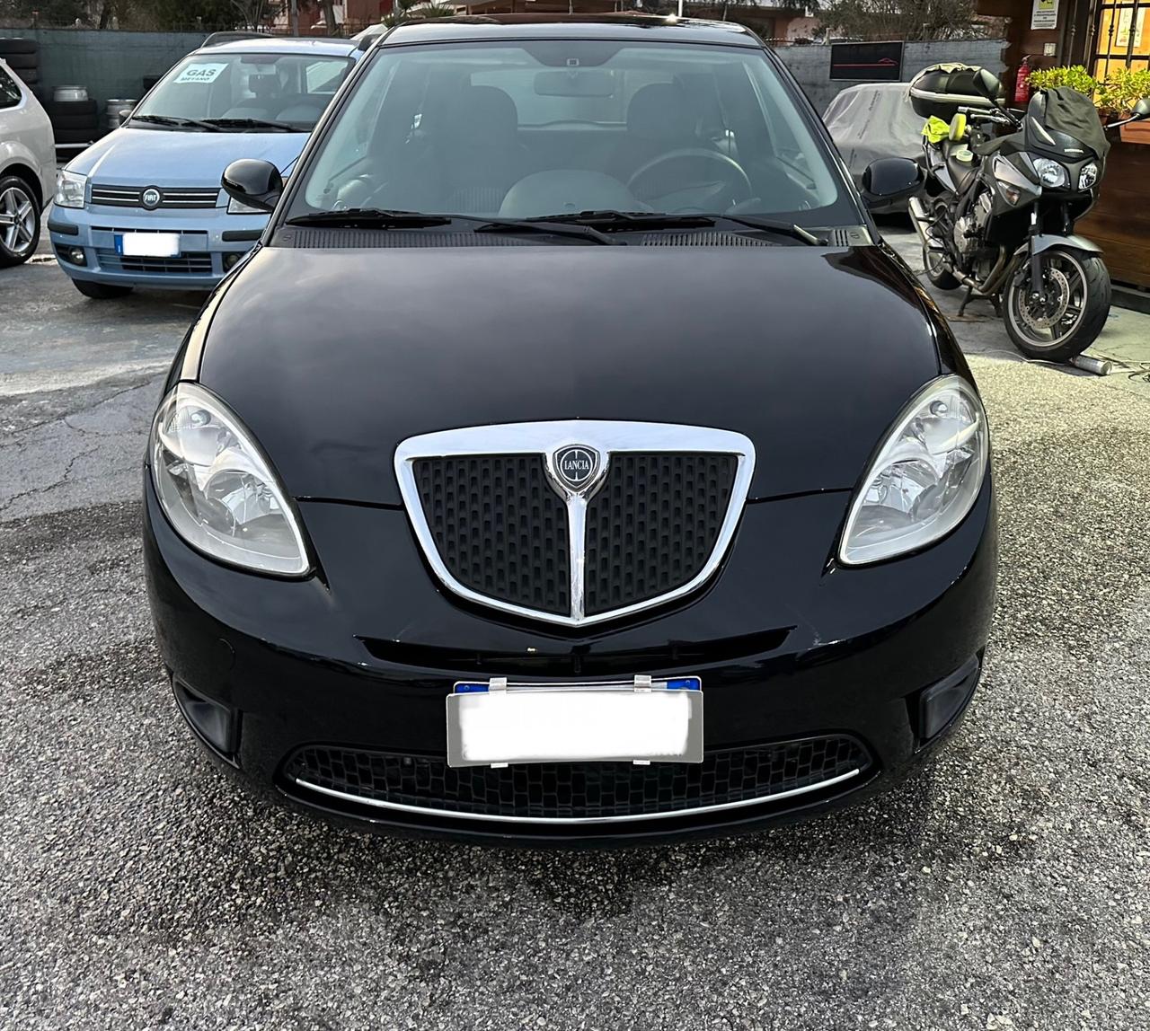 Lancia Ypsilon y 2008