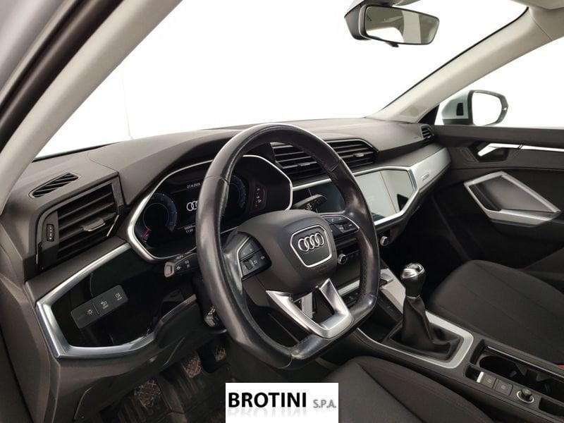 Audi Q3 1.5 35 TFSI Business Advanced