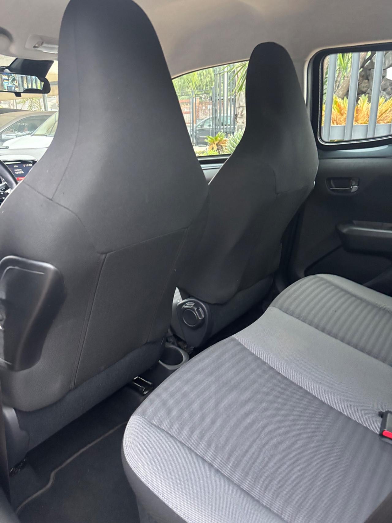 Toyota Aygo 1.0 VVT-i 72 CV 5 porte x-play