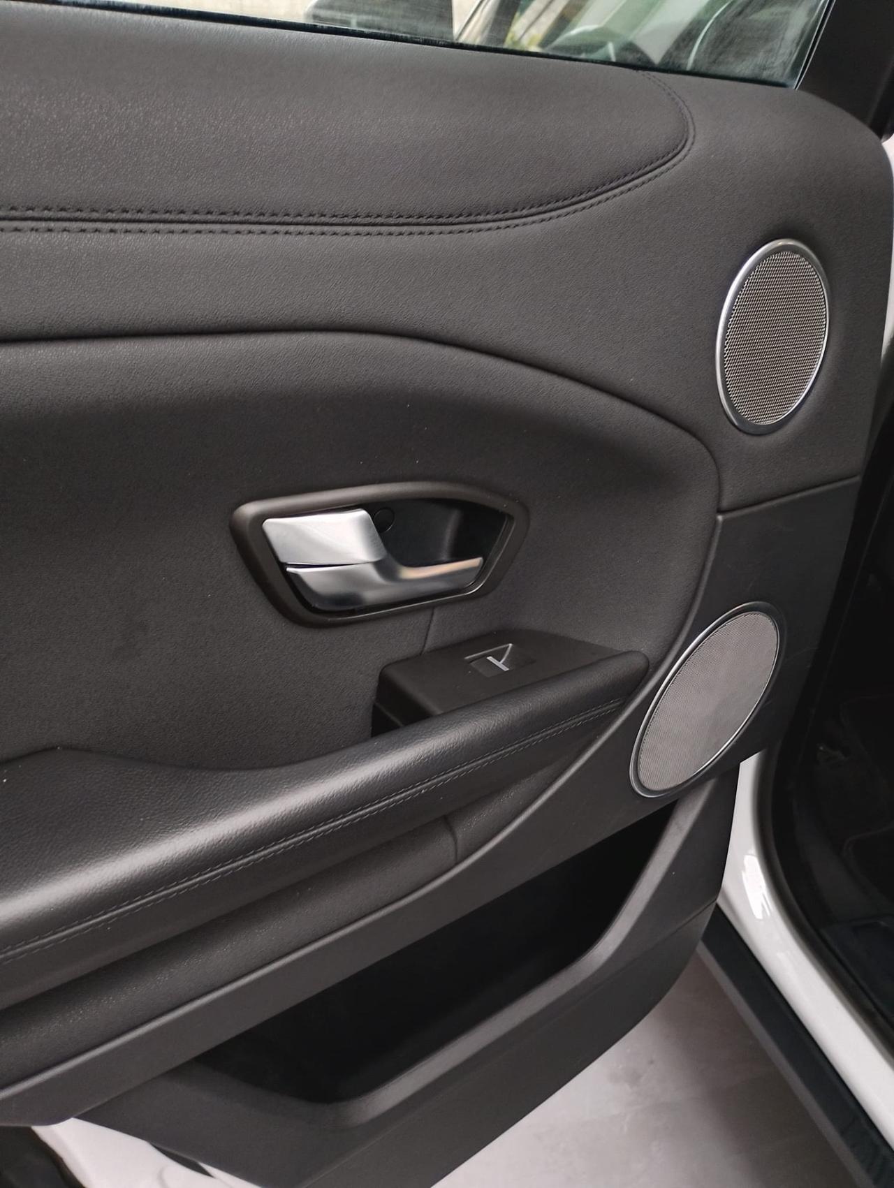 Land Rover Range Evoque 2.0 TD4 150 CV 5p. SE