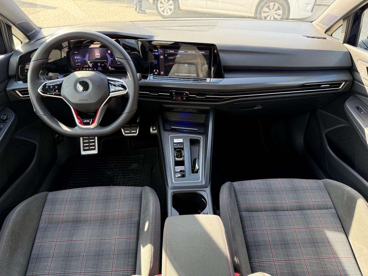 Volkswagen Golf GTI 2.0 TSI DSG