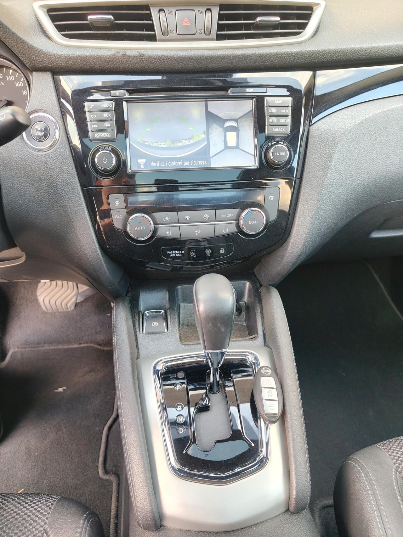 Nissan Qashqai 1.6 dCi DPF 360