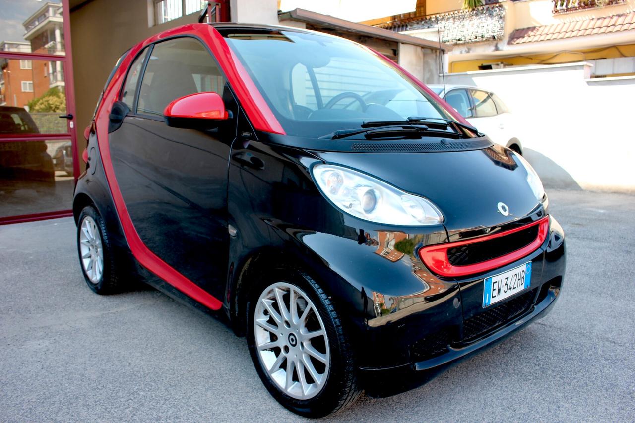 smart forTwo *PREZZO VERO* 0.8 cdi Pure 54cv SERVOSTERZO EURO 5 NEOPAT OK GARANZIA 12 MESI TAGLIANDATA