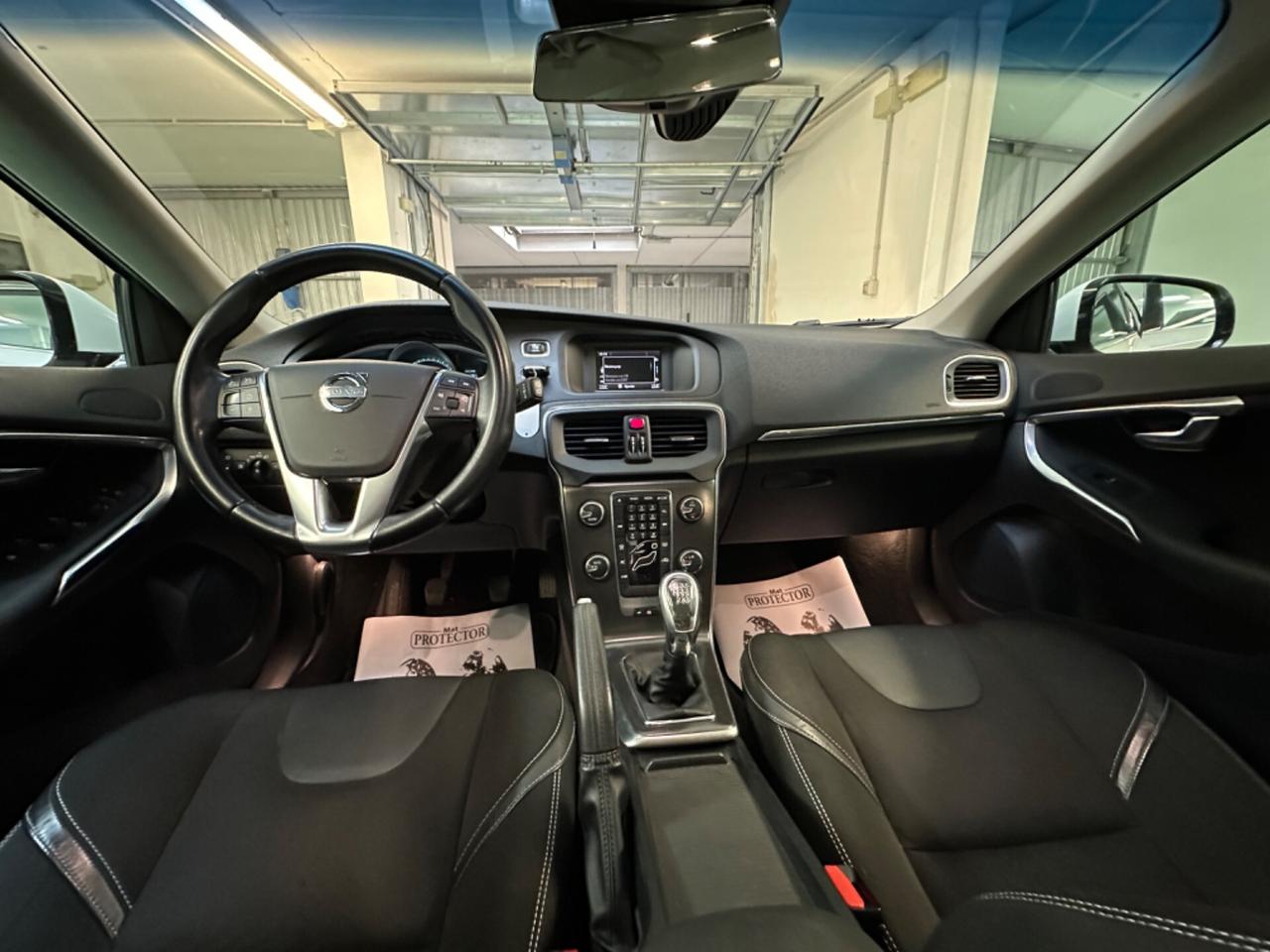 Volvo V40 D2 1.6 diesel (anche per neopatentati)