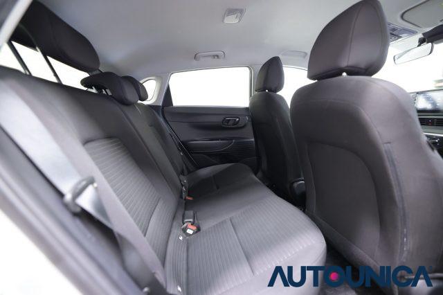 HYUNDAI i20 1.2 84CV 5 PORTE CONNECTLINE FARI LED NEOPATENTATI