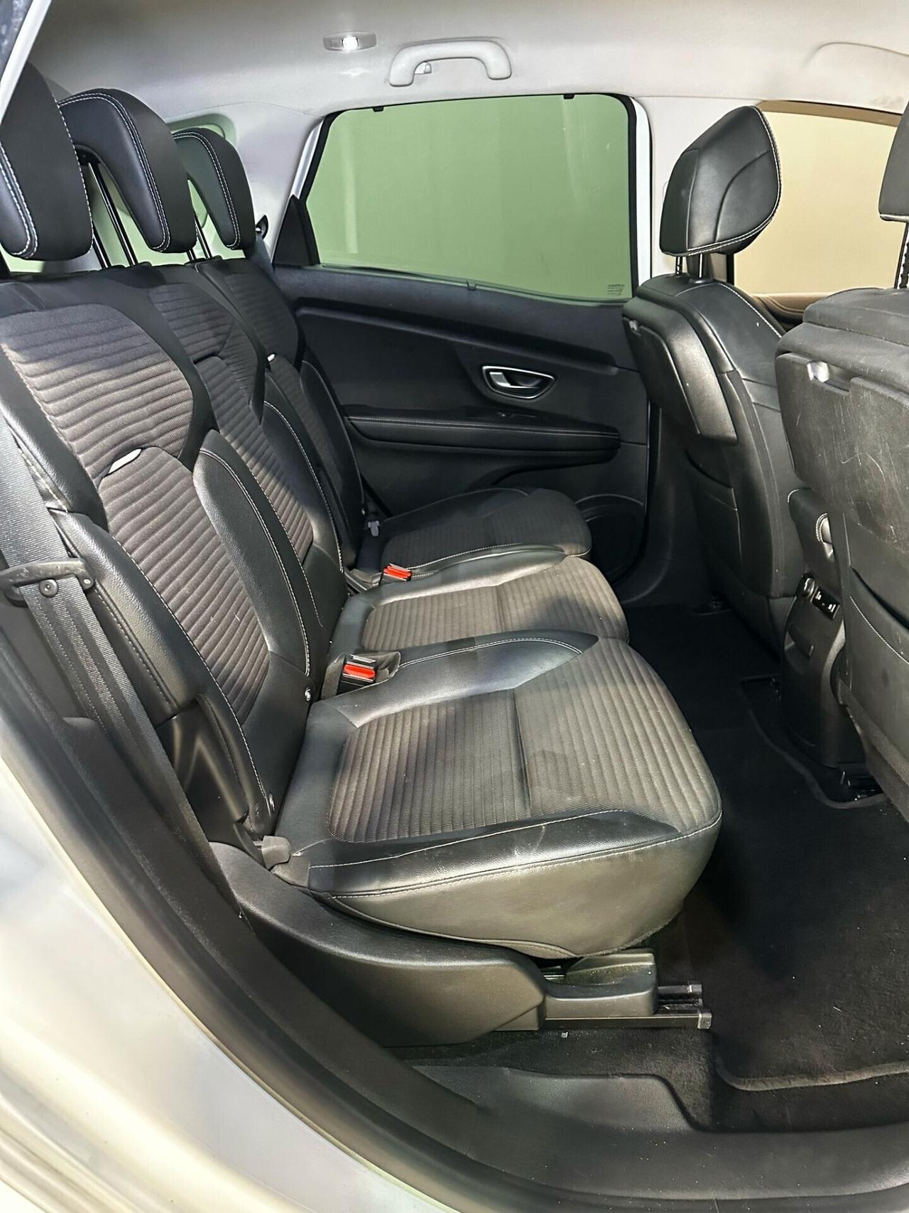 Renault Scenic Scénic TCe 140 CV Intens