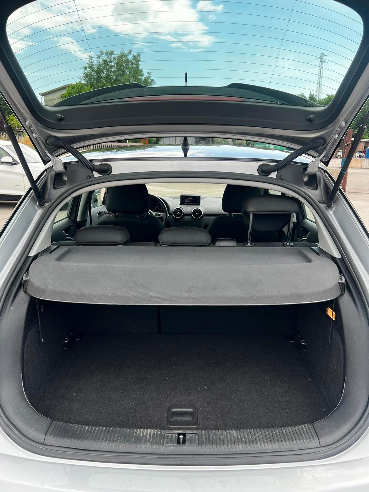 Audi A1 SPB 1.6 TDI S line edition