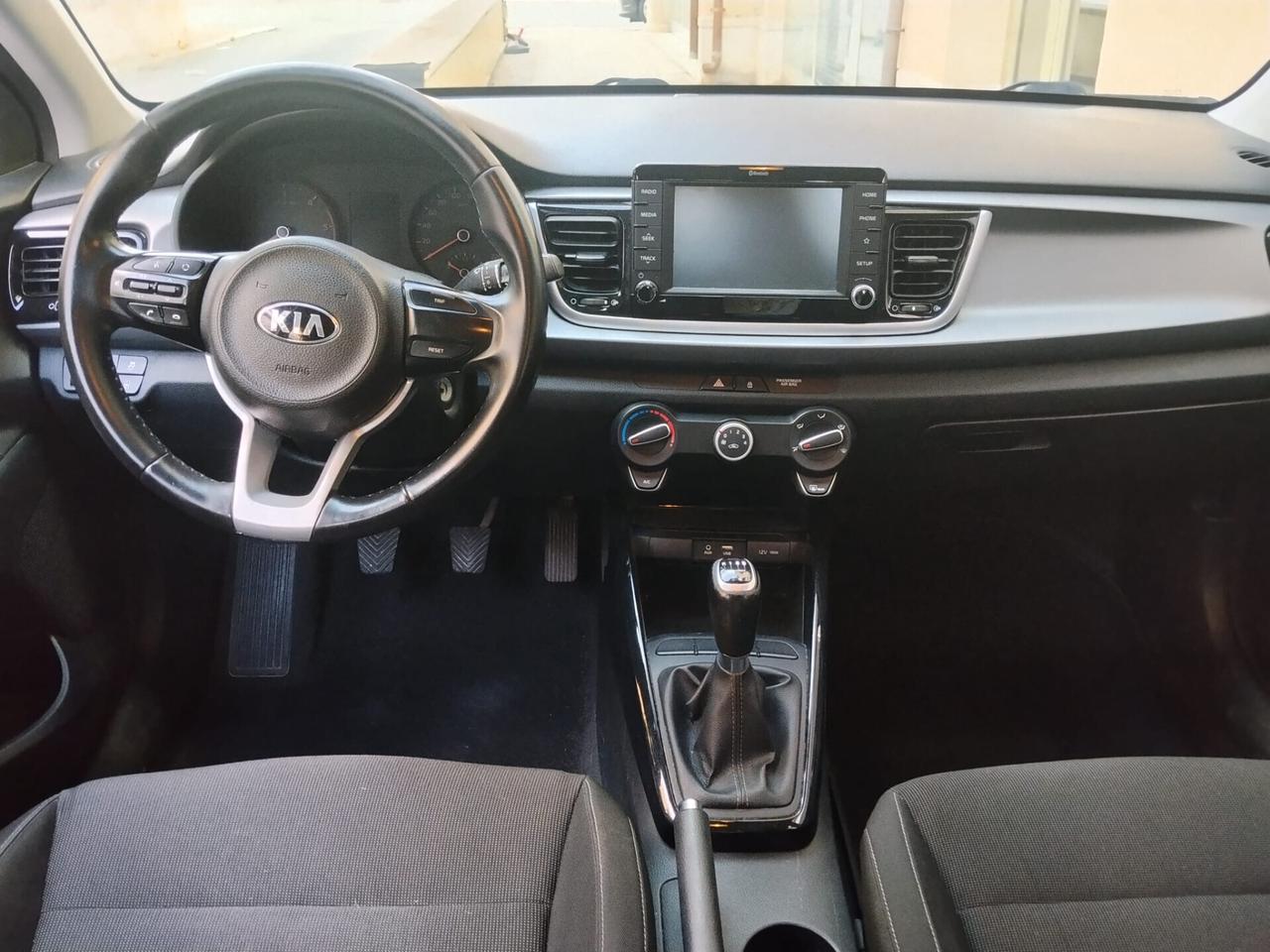 Kia Rio 1.4 DIESEL CON GANCIO TRAINO