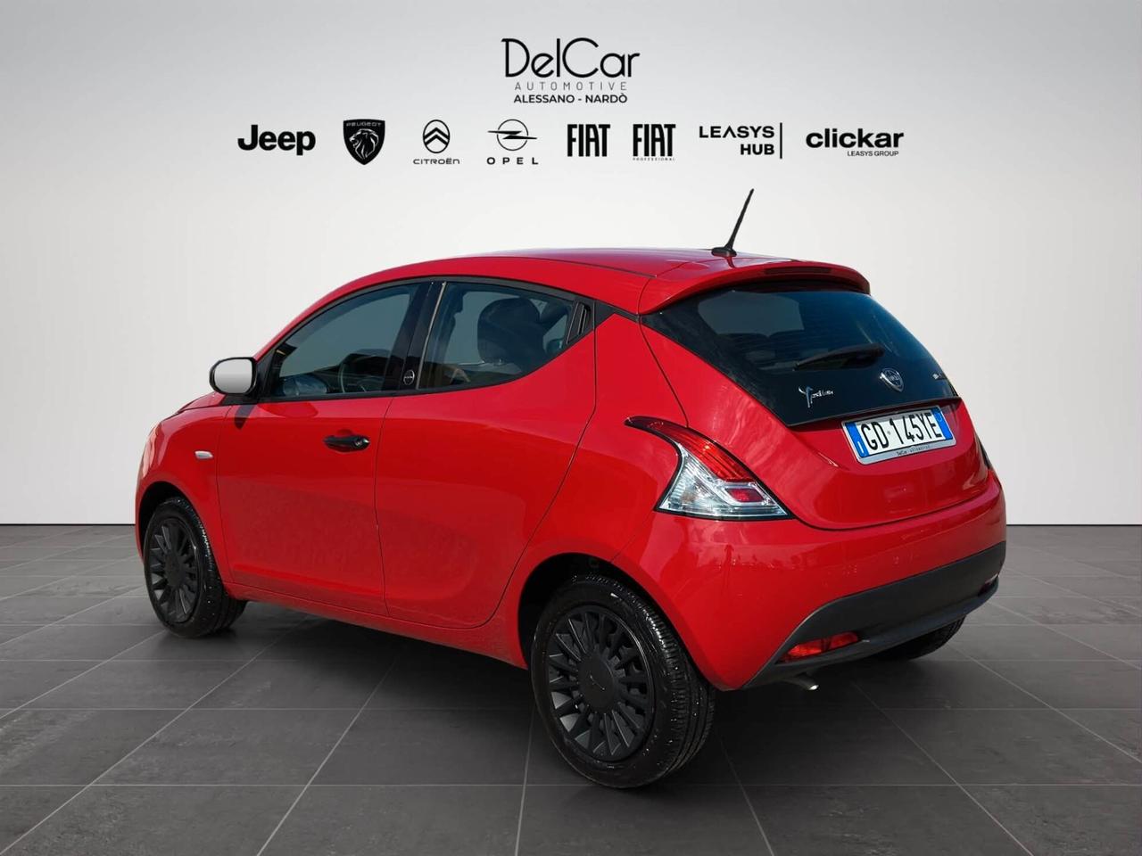 Lancia Ypsilon 1.0 FireFly 5 porte S&S Hybrid Ecochic Silver