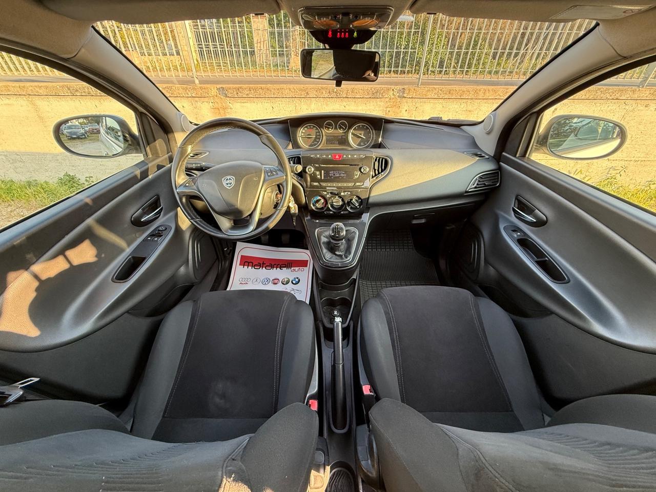 Lancia Ypsilon 1.2 69 CV 5 porte S&S Platinum