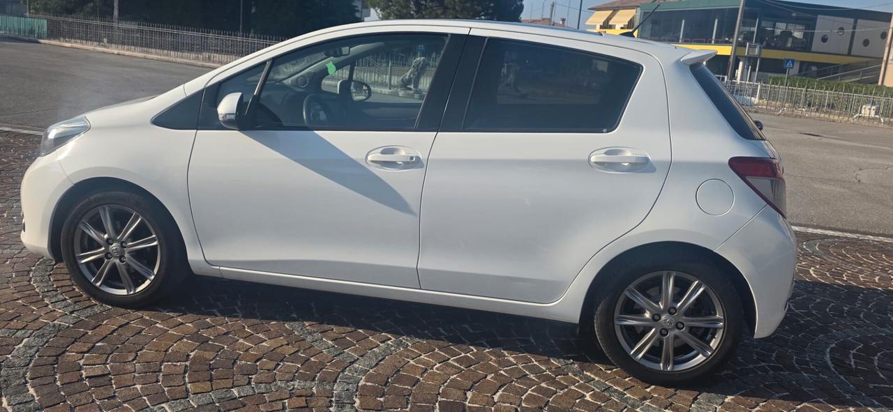 Toyota Yaris 1.3 5 porte Active CVT Stop & Start