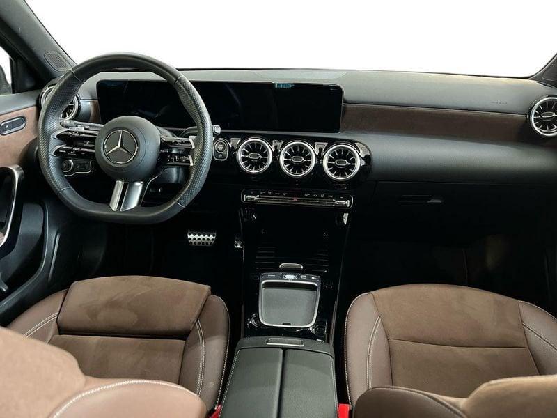 Mercedes-Benz Classe A - W177 2023 A 180 d AMG Line Advanced Plus auto