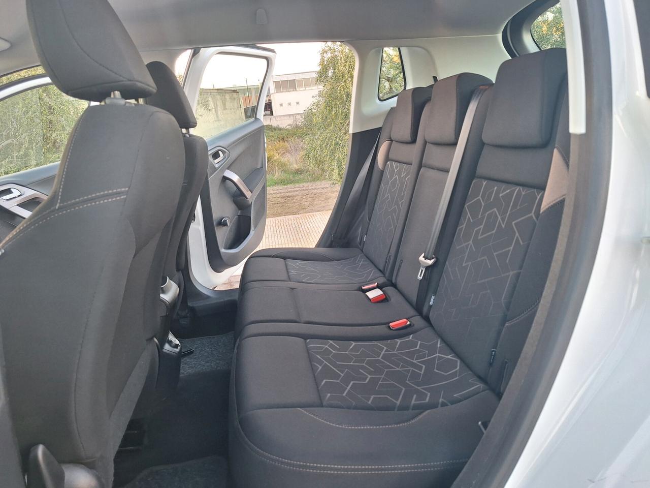 Peugeot 2008 1.4 HDi 68CV Active PERFETTA 2015