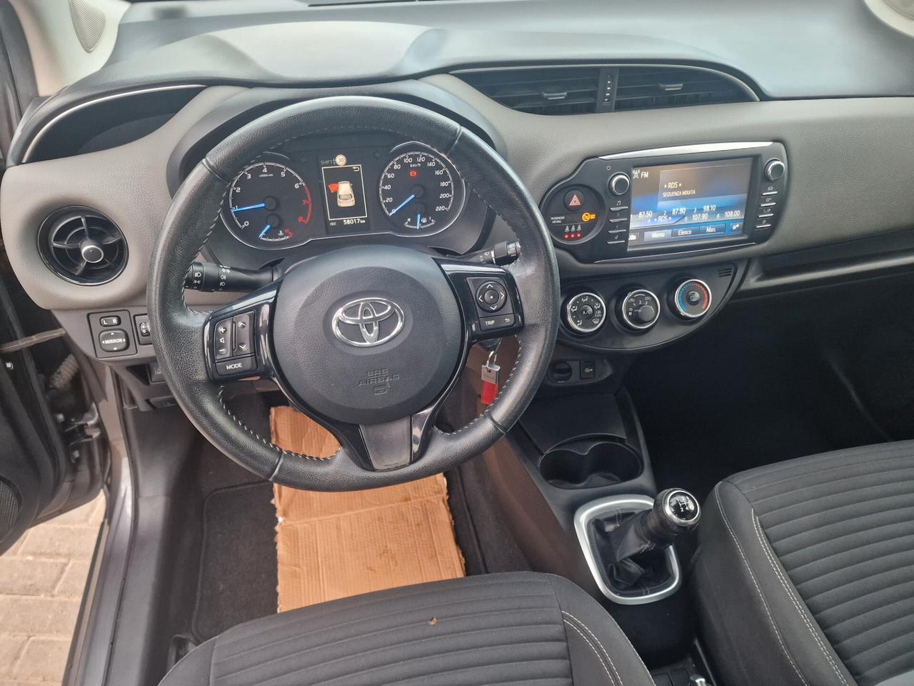 Toyota Yaris 1.0 5 porte Active