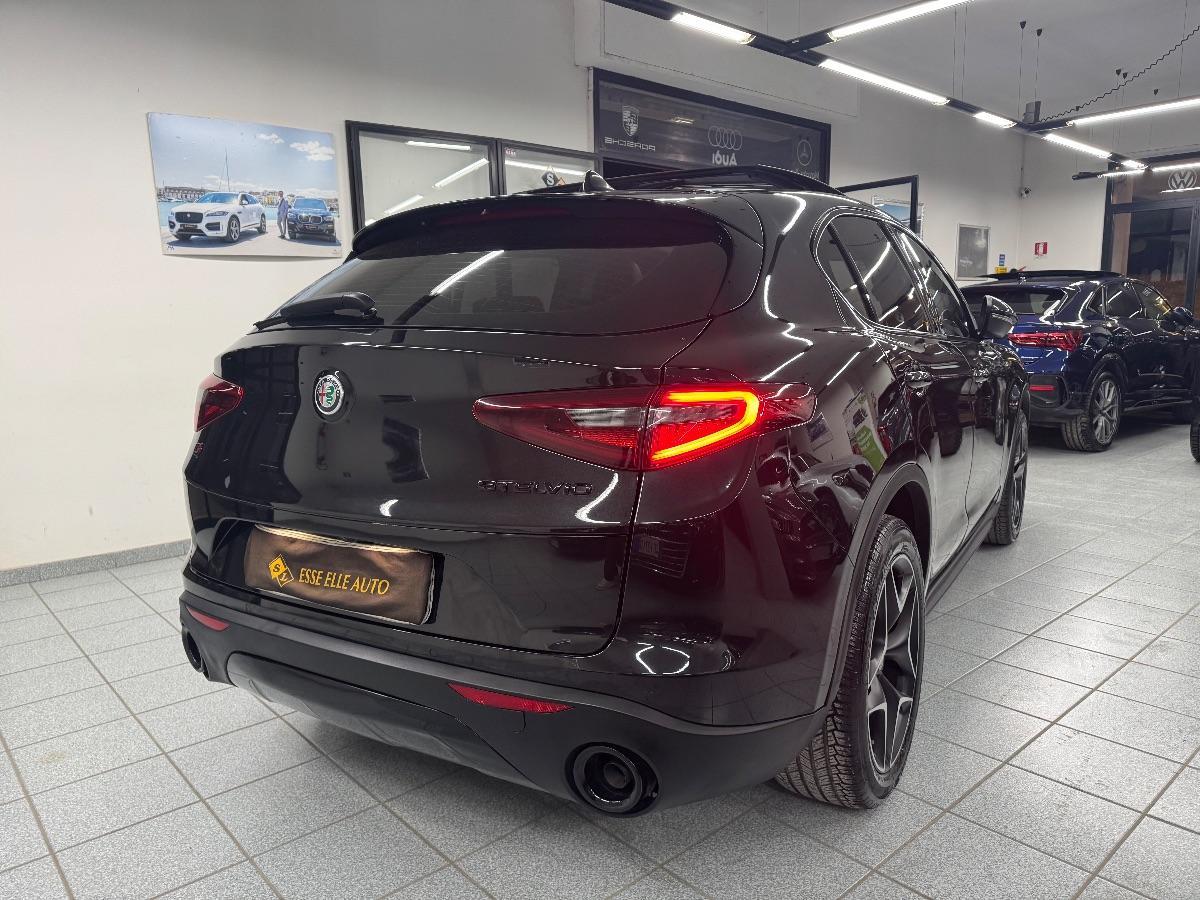 ALFA ROMEO STELVIO 2.2 T.diesel 190 CV AT8 Q4 Exec. UNICO PROPRIETARIO/ NAVIGATORE/ PORTELLONE ELETTRICO