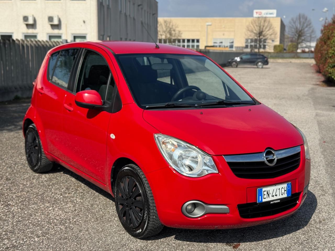 Opel Agila 1.0 12V 68CV neopatentati