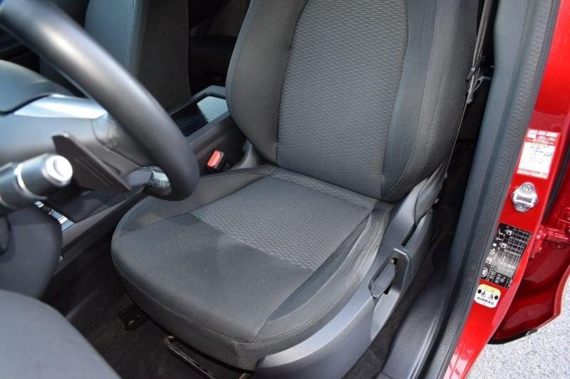 Land Rover Discovery Sport 2.0 TD4 150 CV AWD AUTO SE vettura 7 POSTI