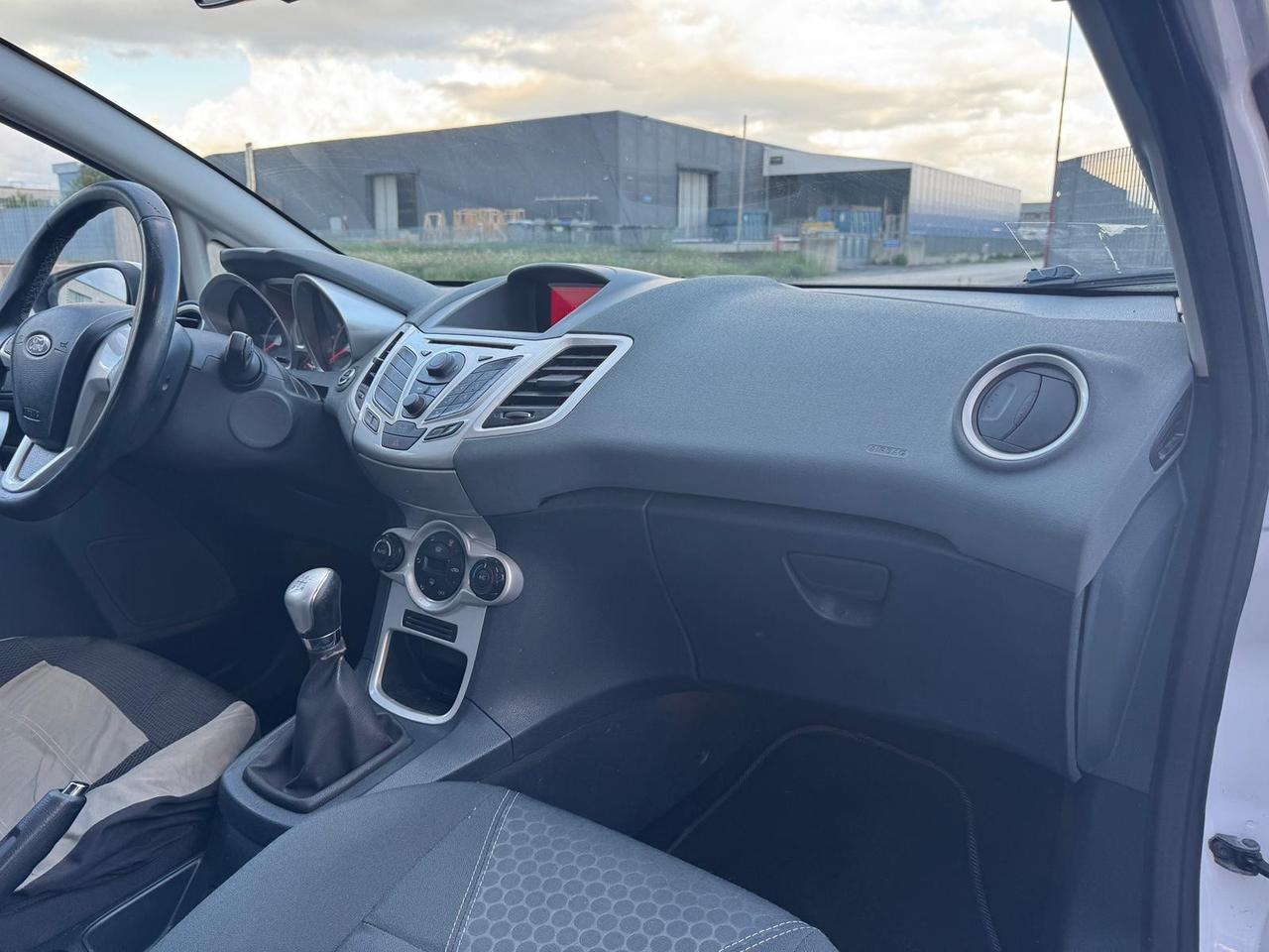 Ford Fiesta 1.2 60CV