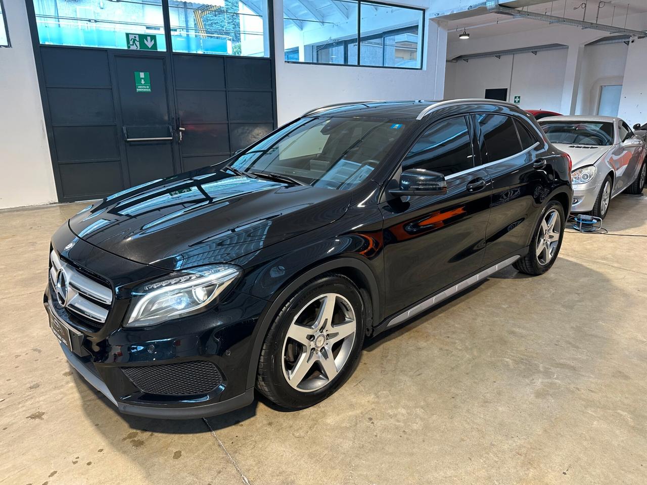 Mercedes-benz GLA 180 d Automatic Premium AMG - Harman Kardon Baule elettrico