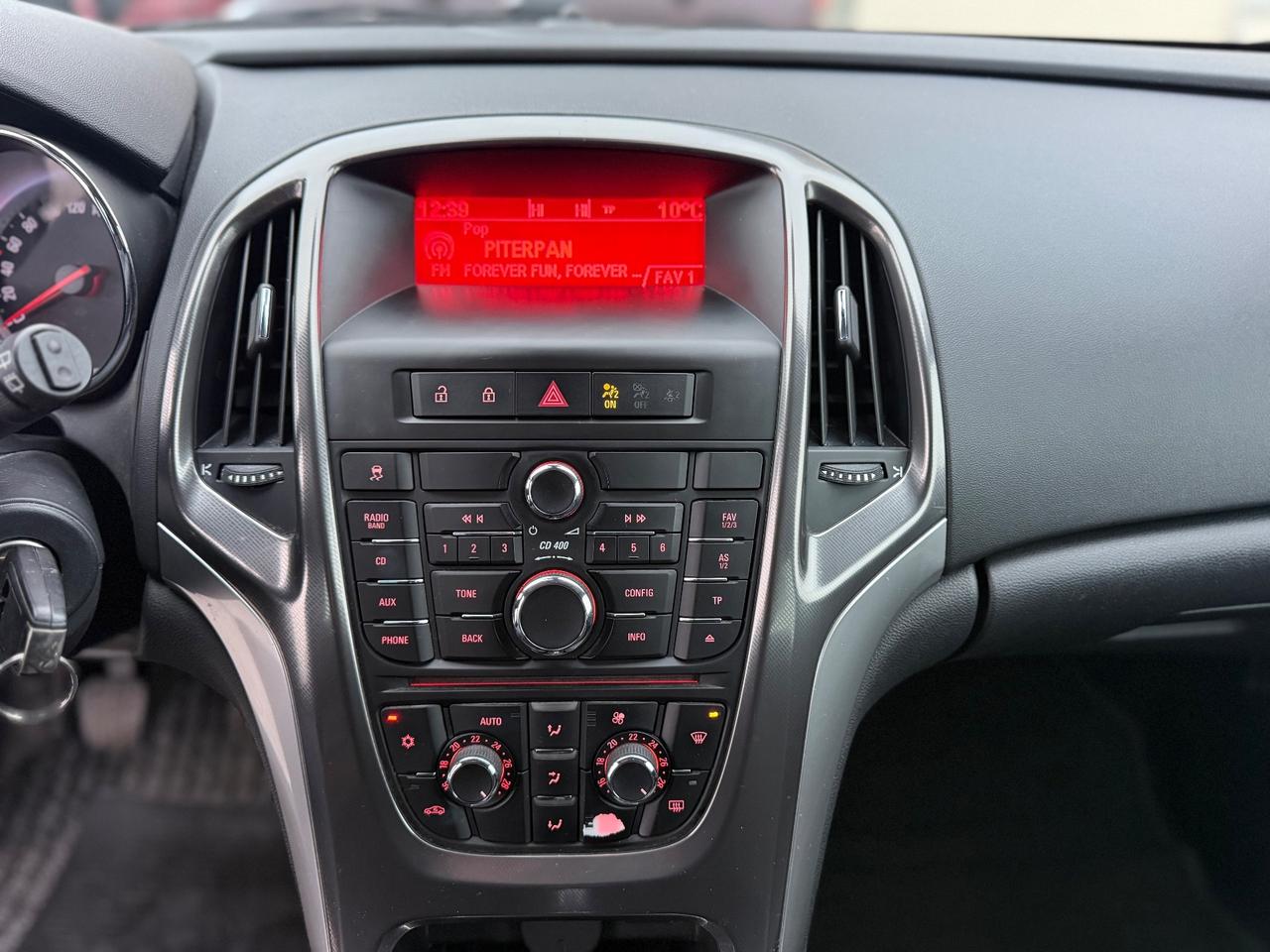 Opel Astra 1.4 100CV Sports Tourer Cosmo