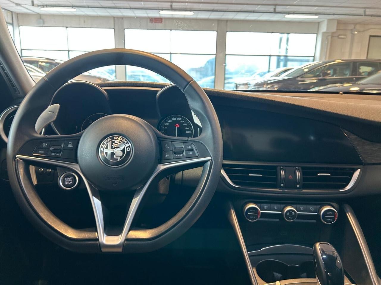 Alfa Romeo Giulia EXECUTIVE 2.2 Turbodiesel AT8 Q4 AWD SPOTICAR