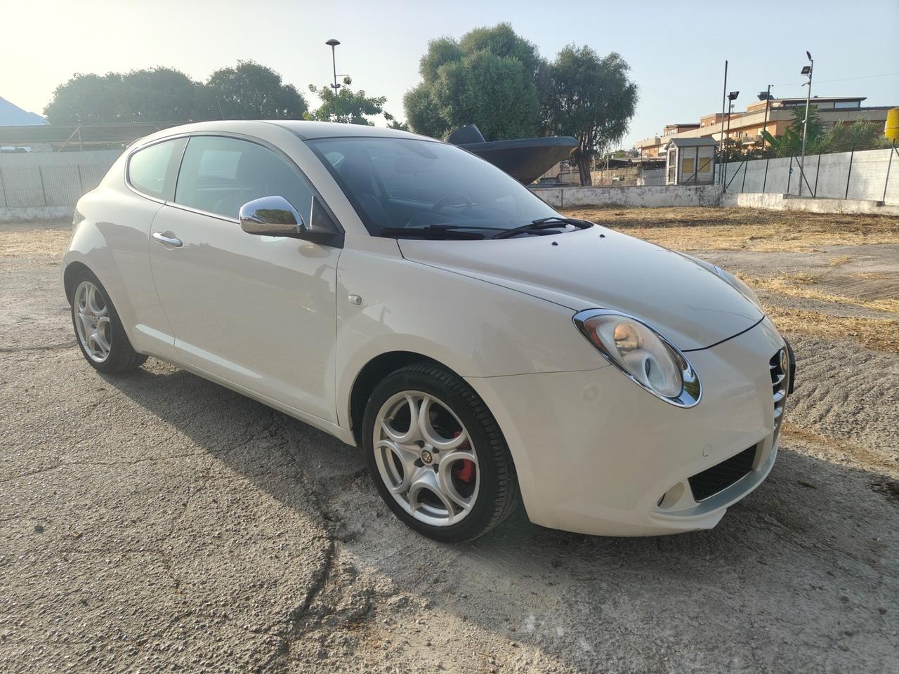 Alfa Romeo MiTo 1.3 JTDm-2 85 CV S&S Distinctive Sport Pack
