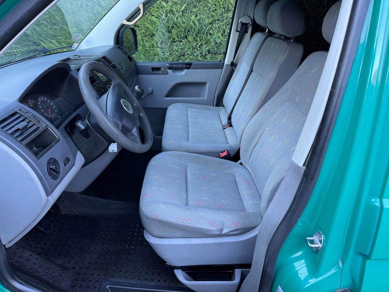 Volkswagen Caravelle 9 posti 1.9 TDI/105CV