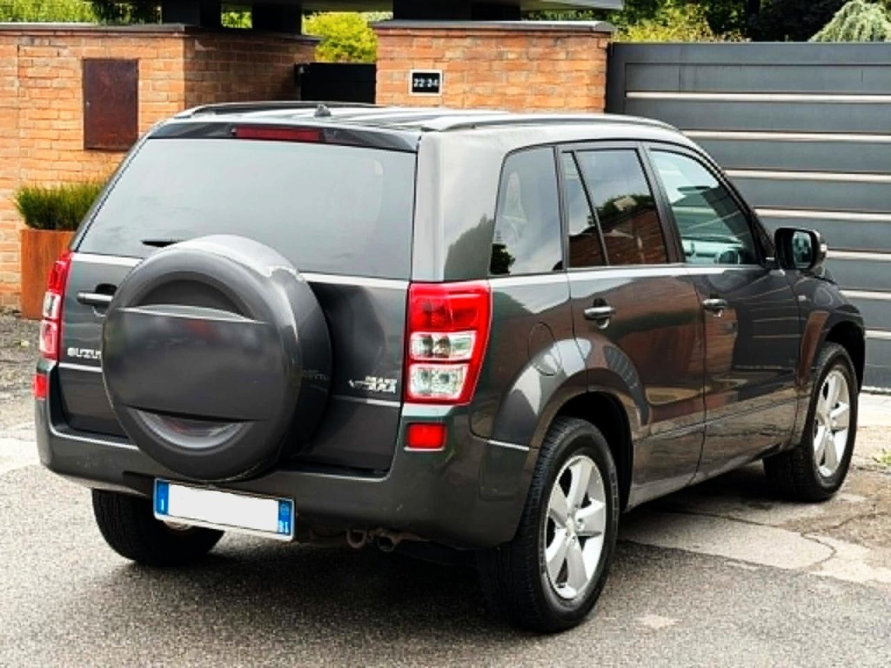 Suzuki Grand Vitara 5p1.9d 120CV-4x4-104.000km-GARANZIA-2010