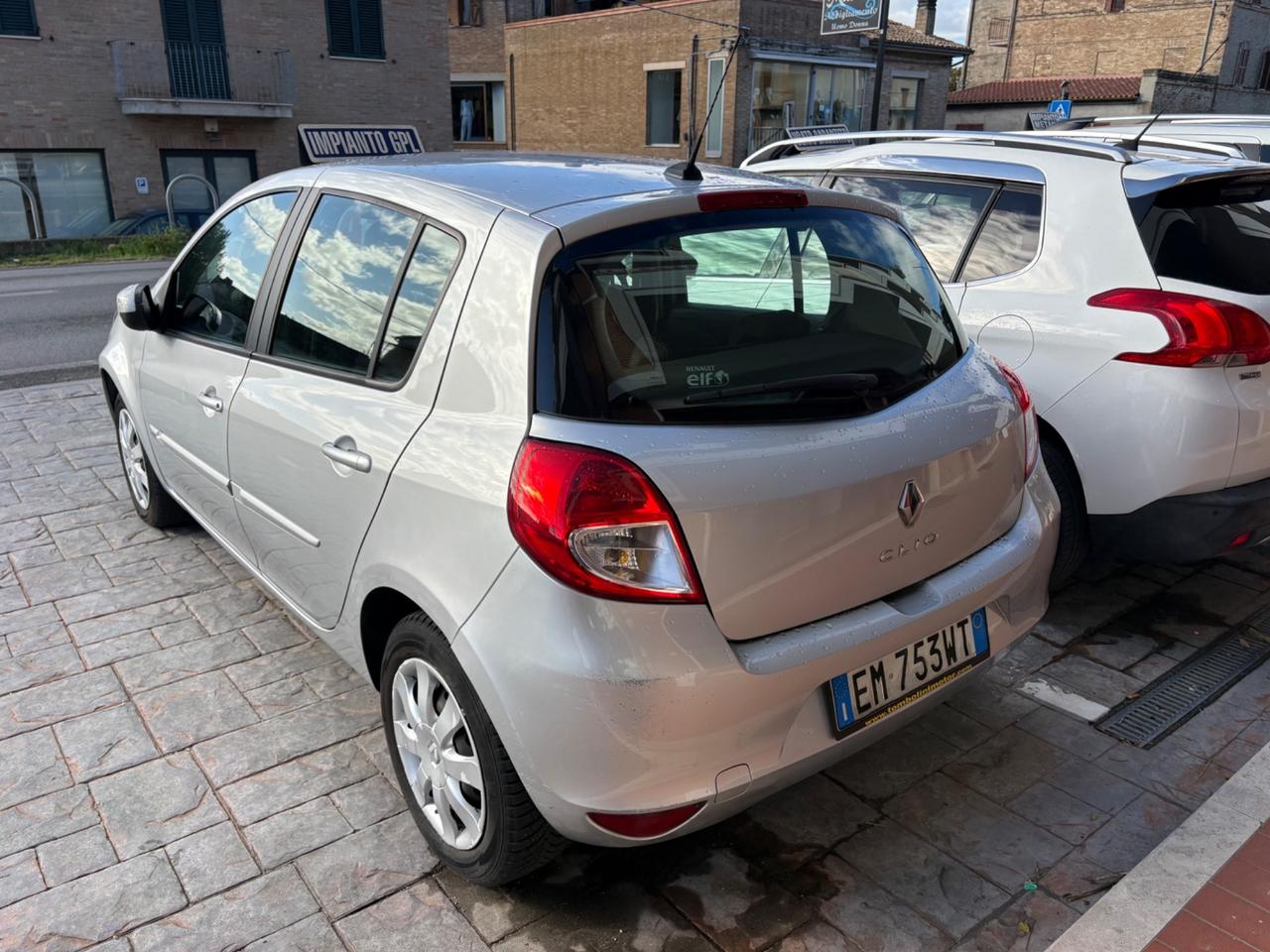 Renault Clio 1.2 16V 5 porte GPL Dynamique