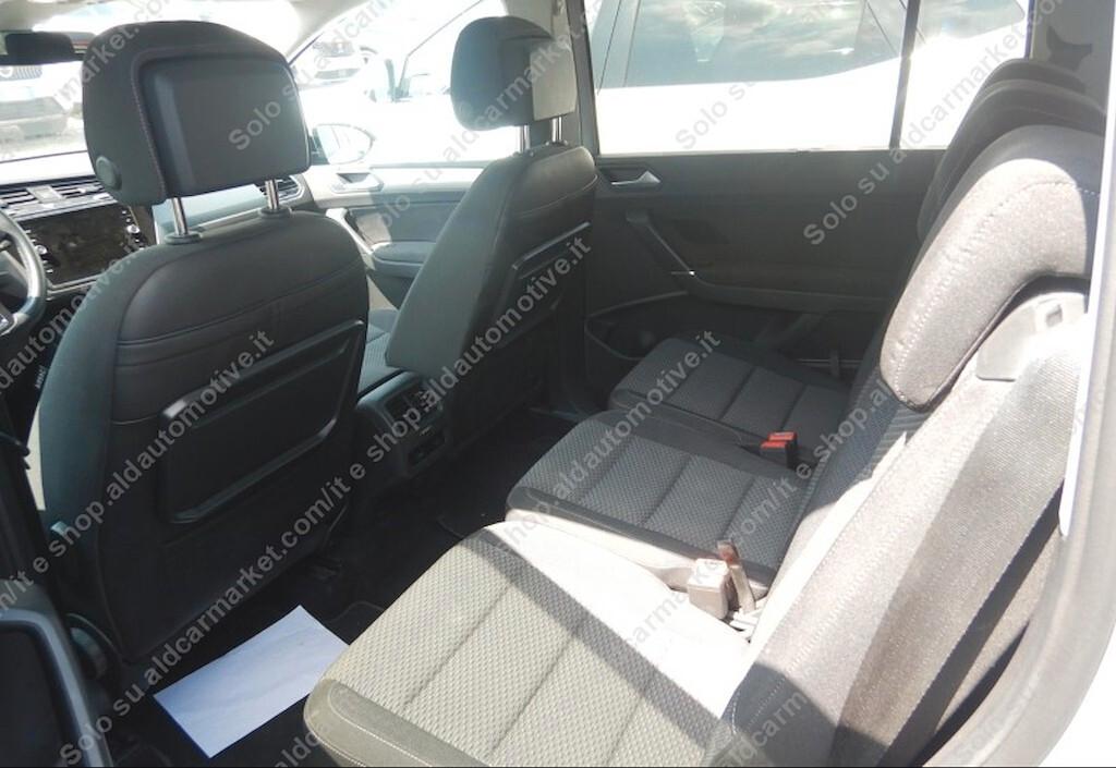 Volkswagen Touran 2.0 TDI 150 CV SCR DSG Business BlueMotion Technology Nav Retrocam 7Posti PDC UNIPRO IVA DEDUCIBILE