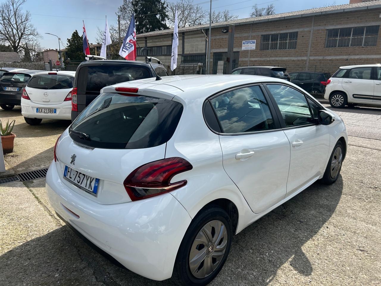 Peugeot 208 BlueHDi 75 5 porte Allure