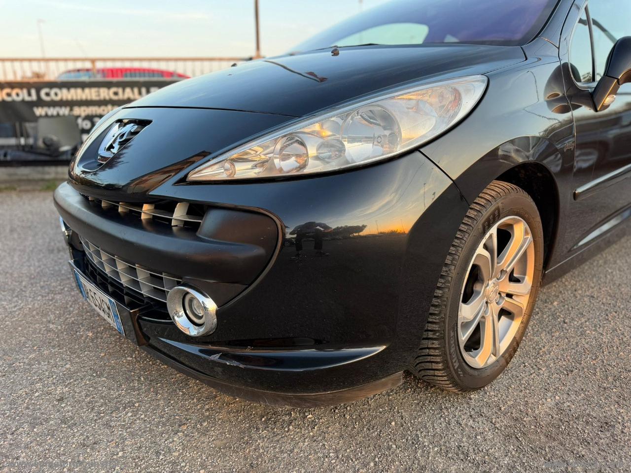 PEUGEOT 207 1.6 HDi 90 CV 3p. XS
