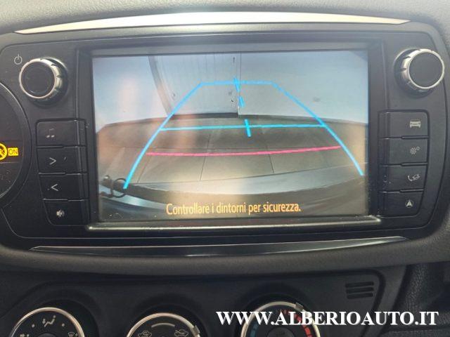 TOYOTA Yaris 1.0 5 porte Lounge