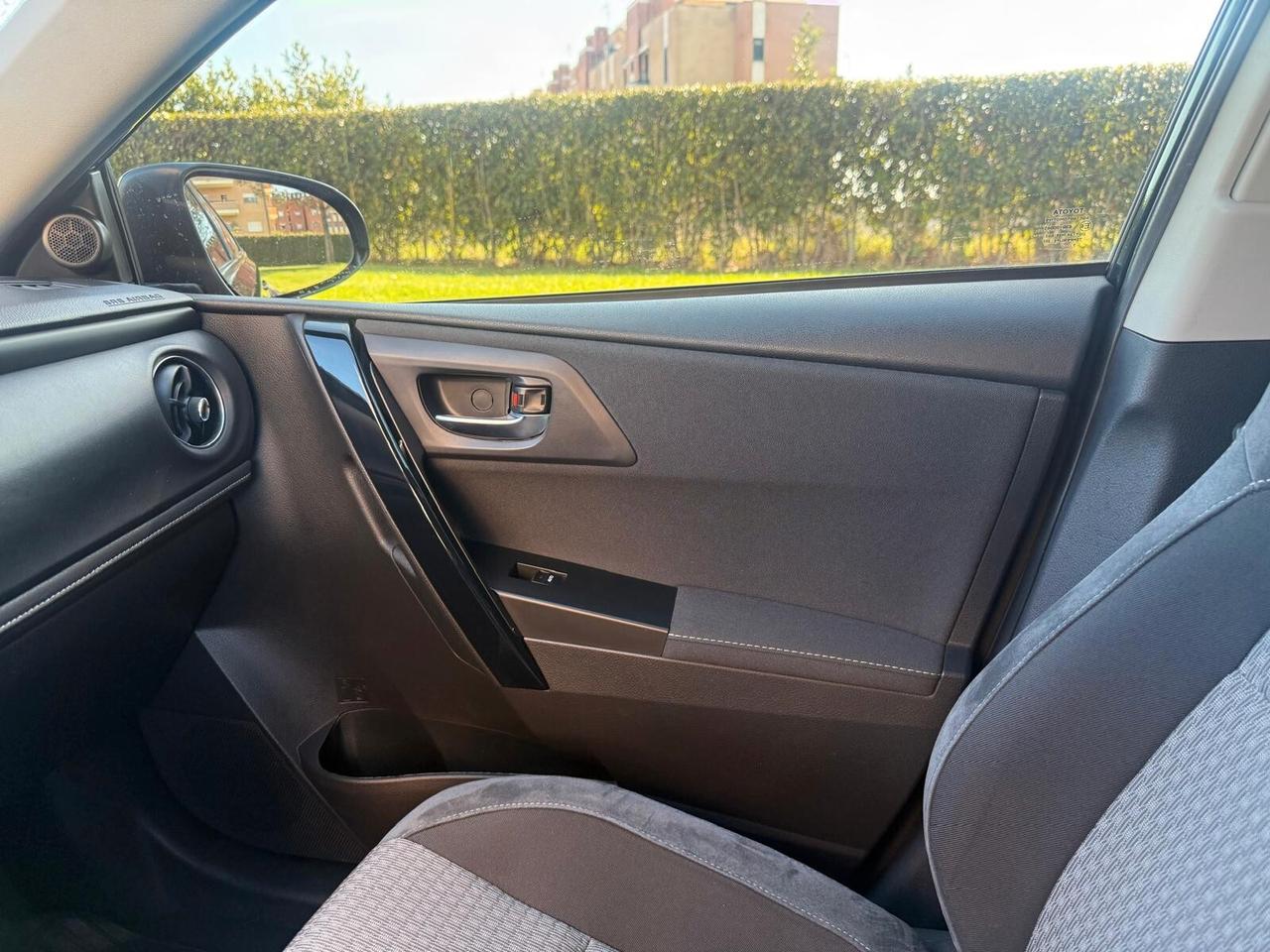 Toyota Auris touring sport ibrida