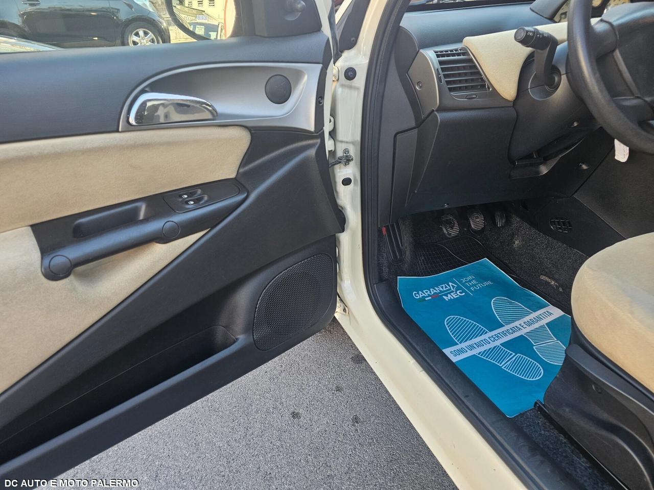 Lancia Ypsilon 1.2 Benzina 60CV.Neopatentati.2006