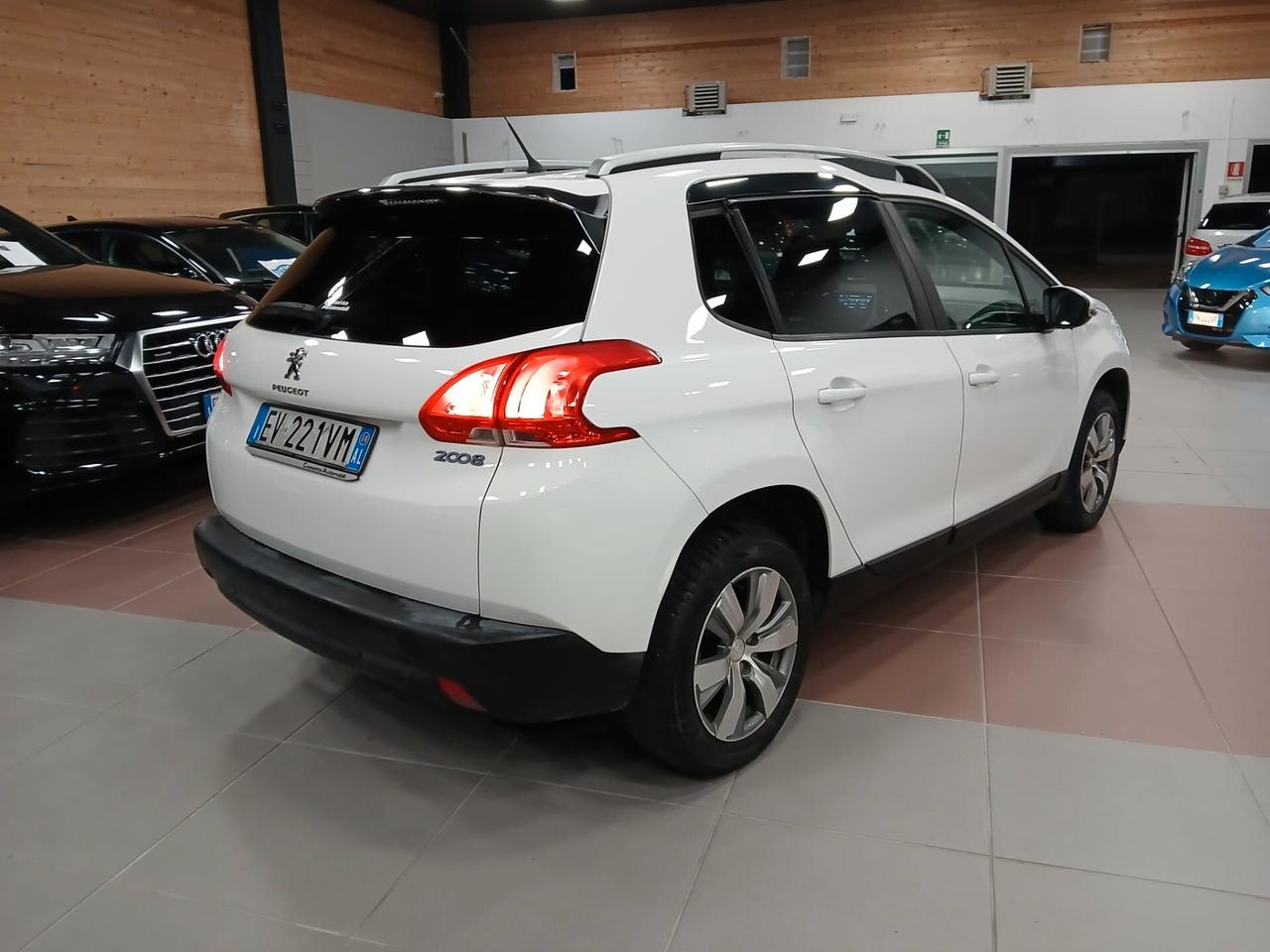 Peugeot 2008 PureTech 82 Allure